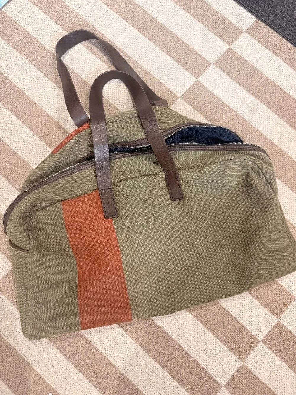 Everlane Duffel Bag -- Vintage!
